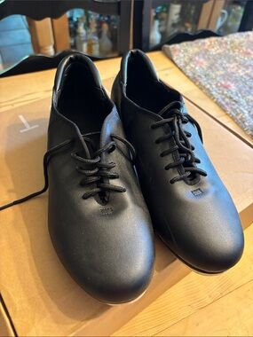 Men's Black Lace-Up Leather Dance Shoes with taps